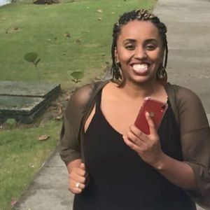 Meet your Posher, Khadija